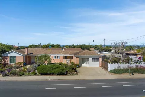 619 W Cypress Ave, Lompoc, CA 93436 photo 2