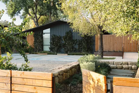 216 E Matilija St, Ojai, CA 93023