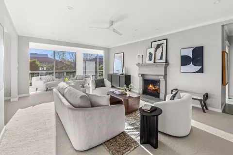 27 Seaview Dr, Santa Barbara, CA 93108