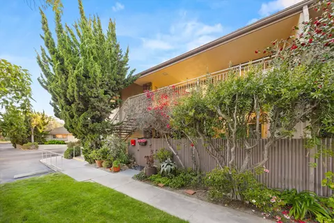 5722 Encina Rd #4, Goleta, CA 93117