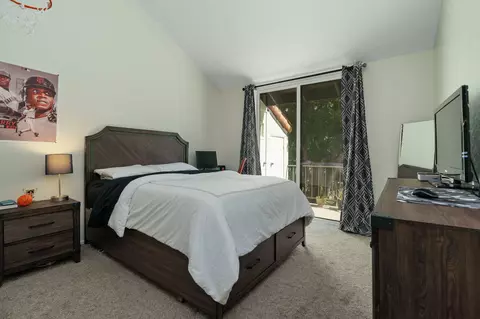 Bedroom - 2216 Martinique Ln, Oxnard, CA 93035 photo 1 of 4