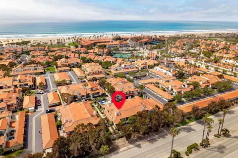 View/Area - 2216 Martinique Ln, Oxnard, CA 93035 photo 5 of 6