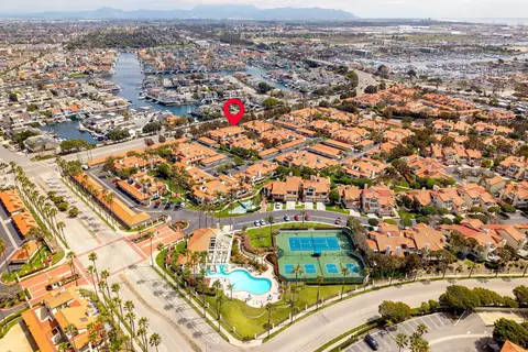 View/Area - 2216 Martinique Ln, Oxnard, CA 93035 photo 6 of 6