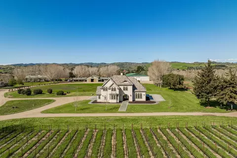 8669 Santa Rosa Rd, Buellton, CA 93427