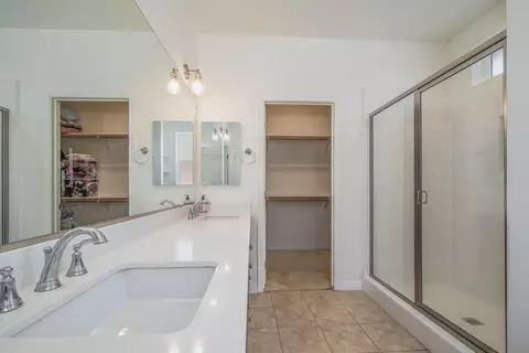 Bath - 133 Junegrass Ct, Lompoc, CA 93436 photo 2 of 3