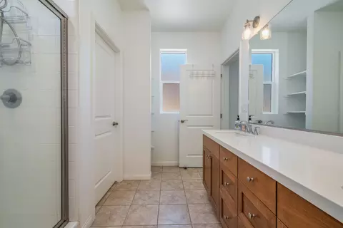 Bath - 133 Junegrass Ct, Lompoc, CA 93436 photo 3 of 3