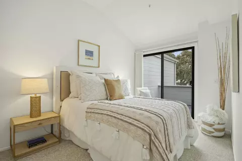Bedroom - 4515 Carpinteria Ave #C, Carpinteria, CA 93013 photo 4 of 5