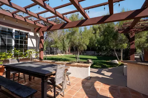 1214 Coast Oak Dr, Solvang, CA 93463