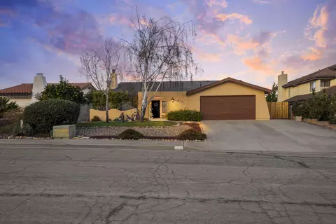 913 E Fir Ave, Lompoc, CA 93436