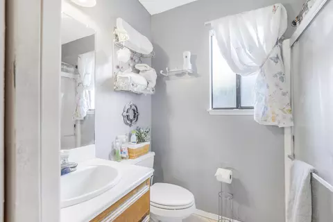 Bath - 913 E Fir Ave, Lompoc, CA 93436 photo 4 of 4