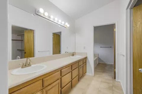 Bath - 904 E Fir Ave, Lompoc, CA 93436 photo 3 of 7