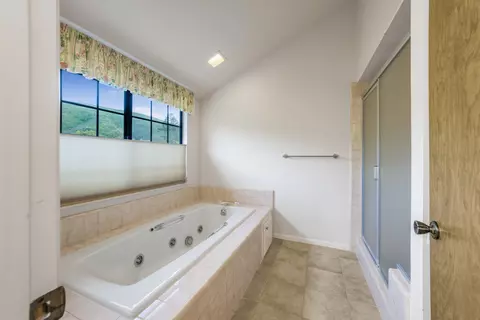 Bath - 904 E Fir Ave, Lompoc, CA 93436 photo 4 of 7