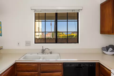 532 E Arrellaga St #A, Santa Barbara, CA 93103 photo 7