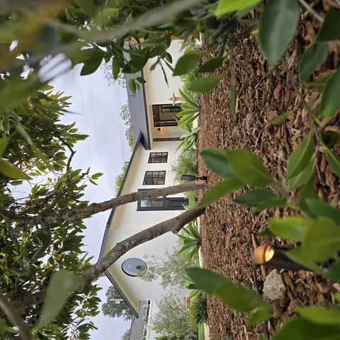 311 Peach Grove Ln, Santa Barbara, CA 93105