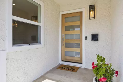 1711 Rialto St, Oxnard, CA 93035 photo 2