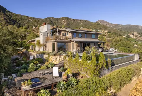 226 E Mountain Dr, Montecito, CA 93108