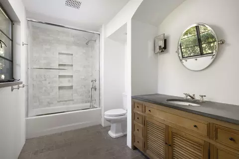 Bath - 770 Via Manana, Montecito, CA 93108 photo 4 of 5