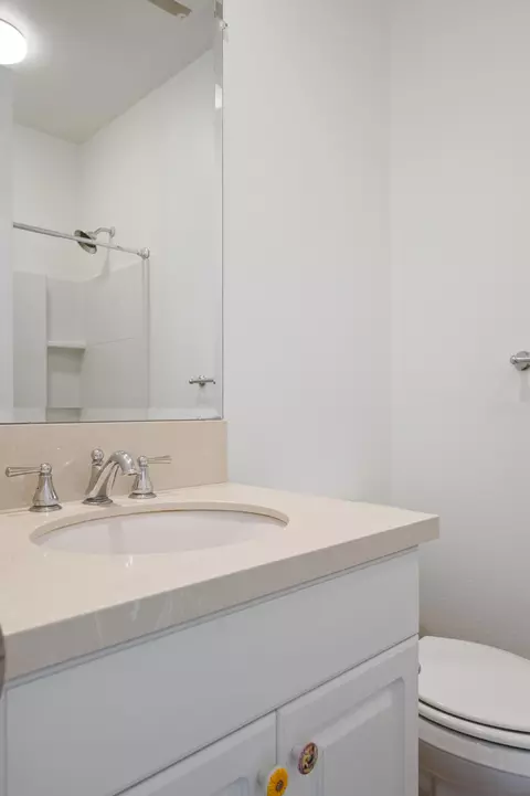 Bath - 246 Robles Way, Buellton, CA 93427 photo 2 of 2