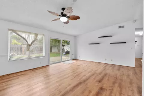 Living - 204 S Tulip St, Lompoc, CA 93436 photo 5 of 8