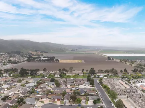 View/Area - 204 S Tulip St, Lompoc, CA 93436 photo 16 of 17