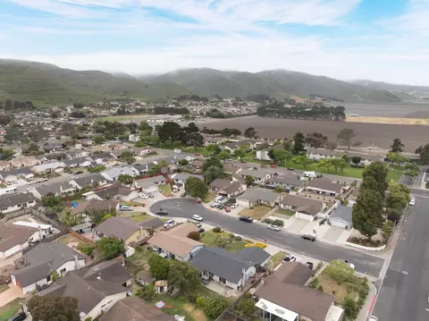 View/Area - 204 S Tulip St, Lompoc, CA 93436 photo 8 of 17