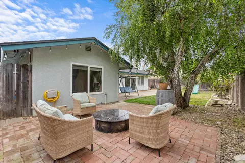 Exterior - 204 S Tulip St, Lompoc, CA 93436 photo 8 of 9