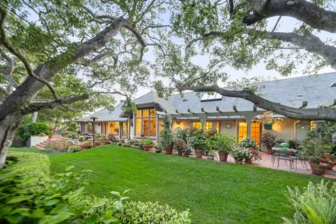 Exterior - 500 Eastgate Ln, Montecito, CA 93108 photo 4 of 8