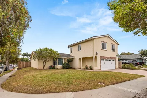 4595 Aragon Dr, Carpinteria, CA 93013