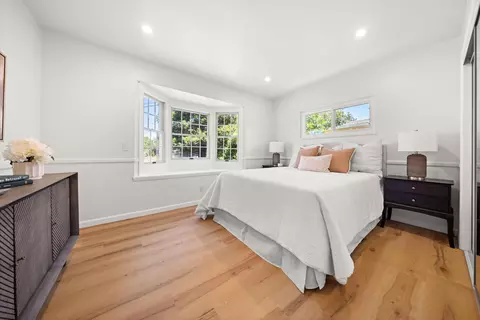 Bedroom - 1570 Mountain View Dr, Solvang, CA 93463 photo 2 of 4