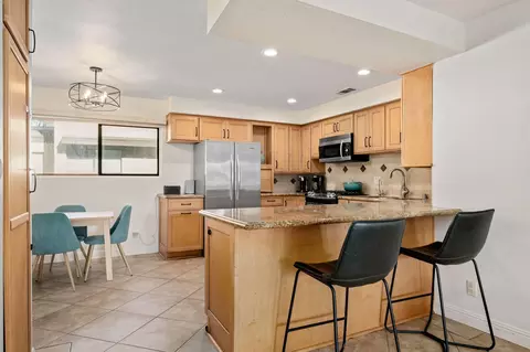 Kitchen - 4430 Catlin Cir #B, Carpinteria, CA 93013 photo 1 of 2
