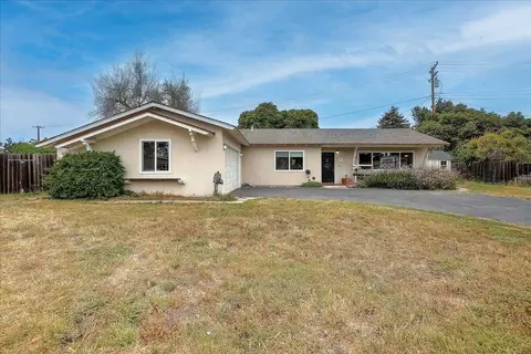 77 Newcastle Cir, Goleta, CA 93117