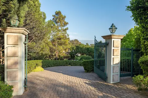 284 Gould Ln, Montecito, CA 93108