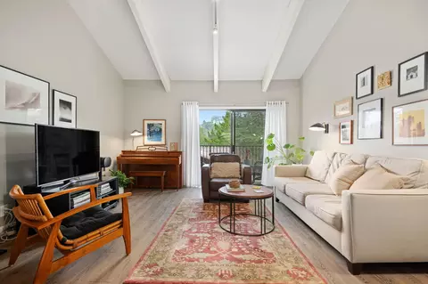965 Miramonte Dr #6, Santa Barbara, CA 93109