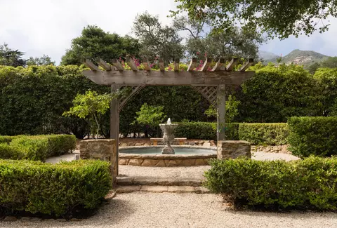Exterior - 690 San Ysidro Rd, Montecito, CA 93108 photo 9 of 12