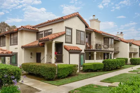 2206 Martinique Ln, Oxnard, CA 93035