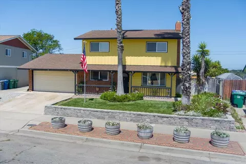 412 Milky Way, Lompoc, CA 93436 photo 2