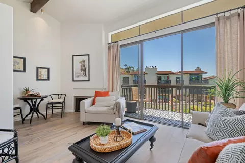 Living - 3375 Foohill Rd #833, Carpinteria, CA 93013 photo 3 of 5