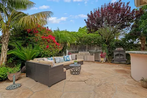 Exterior - 252 King Daniel Ln, Goleta, CA 93117 photo 1 of 5