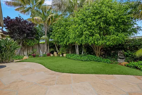 Exterior - 252 King Daniel Ln, Goleta, CA 93117 photo 2 of 5
