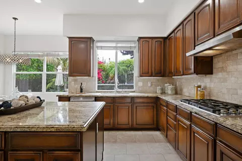 Kitchen - 252 King Daniel Ln, Goleta, CA 93117 photo 2 of 7