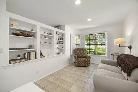 2171 Martinique Ln, Oxnard, CA 93035 photo 5