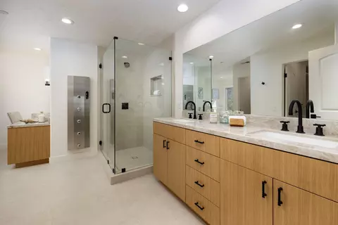 Bath - 425 Calle Lippizana, Goleta, CA 93117 photo 1 of 2