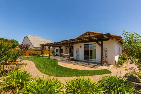 Exterior - 1231 Pistache Ave, Solvang, CA 93463 photo 3 of 8
