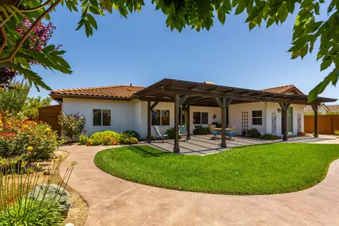 Exterior - 1231 Pistache Ave, Solvang, CA 93463 photo 4 of 8