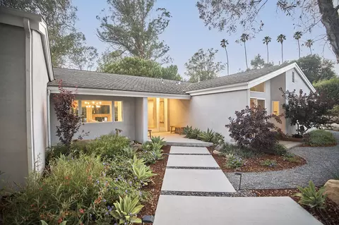 325 Malaga Dr, Santa Barbara, CA 93108