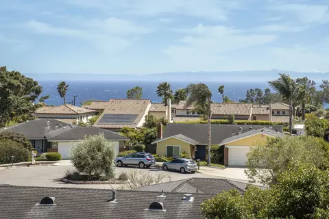 1809 Cliff Dr #3, Santa Barbara, CA 93109