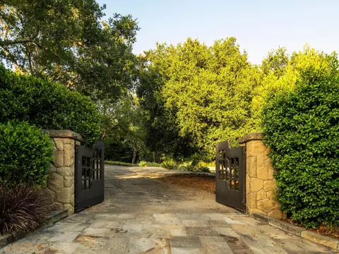 Exterior - 650 San Ysidro Rd, Montecito, CA 93108 photo 7 of 30
