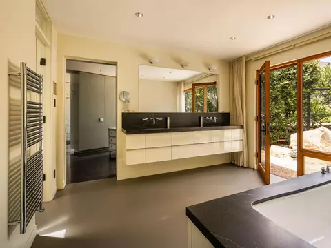Bath - 650 San Ysidro Rd, Montecito, CA 93108 photo 1 of 1