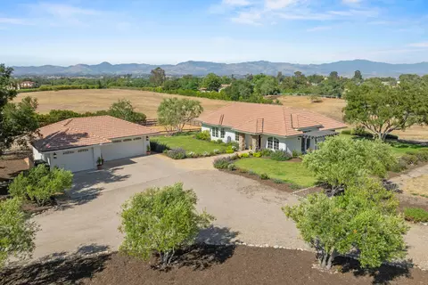 1740 Still Meadow Rd, Solvang, CA 93463