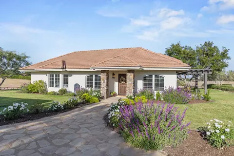 1740 Still Meadow Rd, Solvang, CA 93463